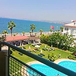 Mutlu Hotell 2*