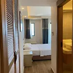 Mutlu