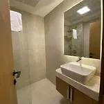 Mutlu Szálloda